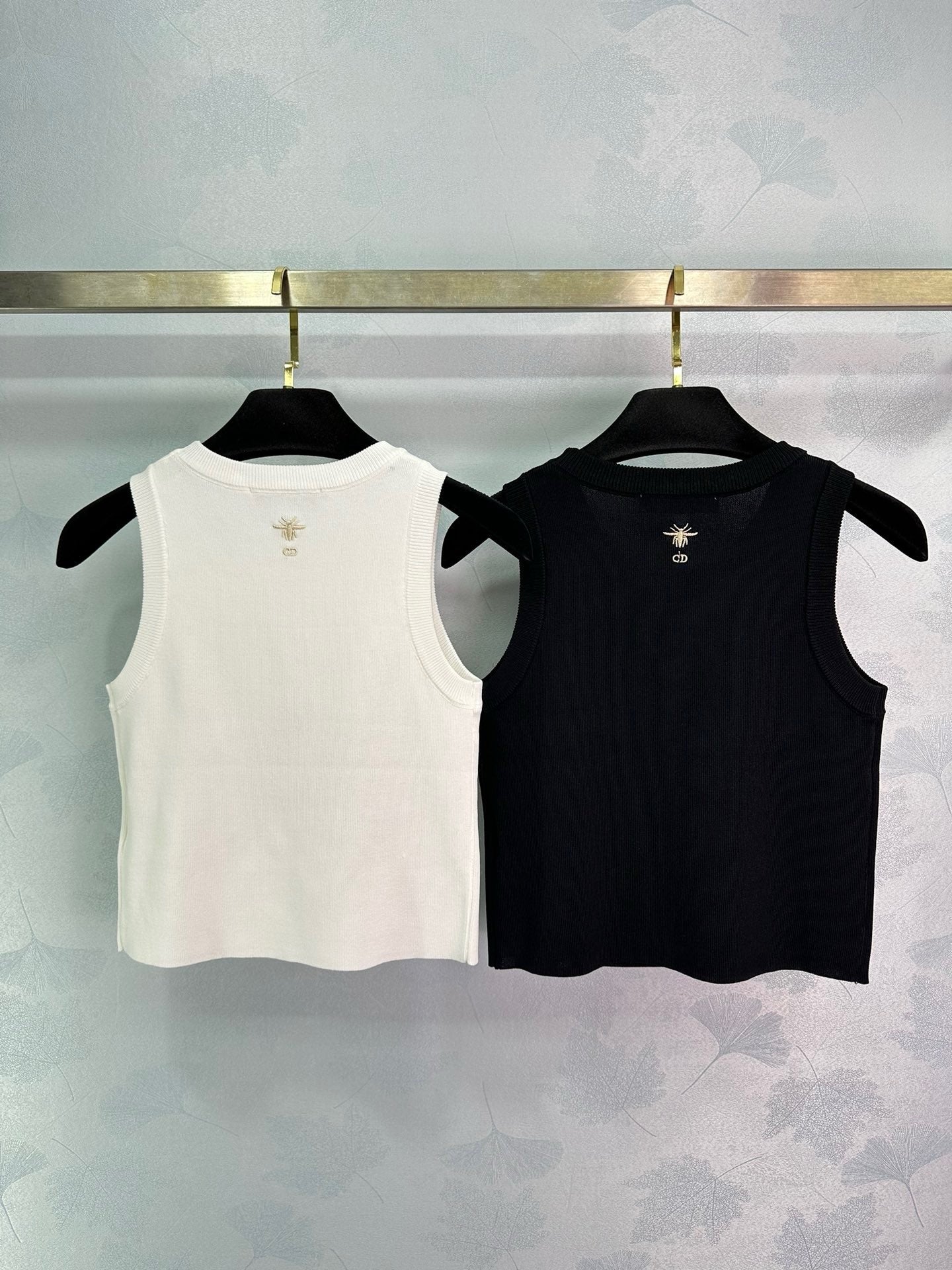 Gilet brodé de perles