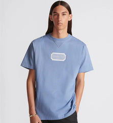 embroidered silver logo short sleeves