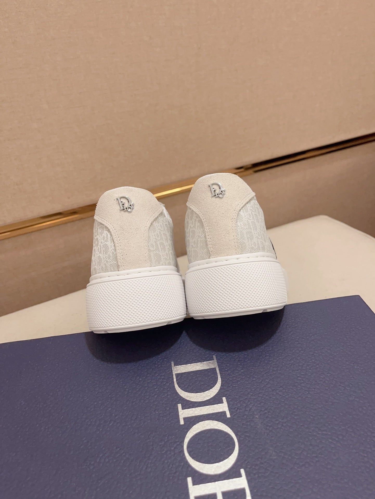 lässige Herrenschuhe im Sportstil