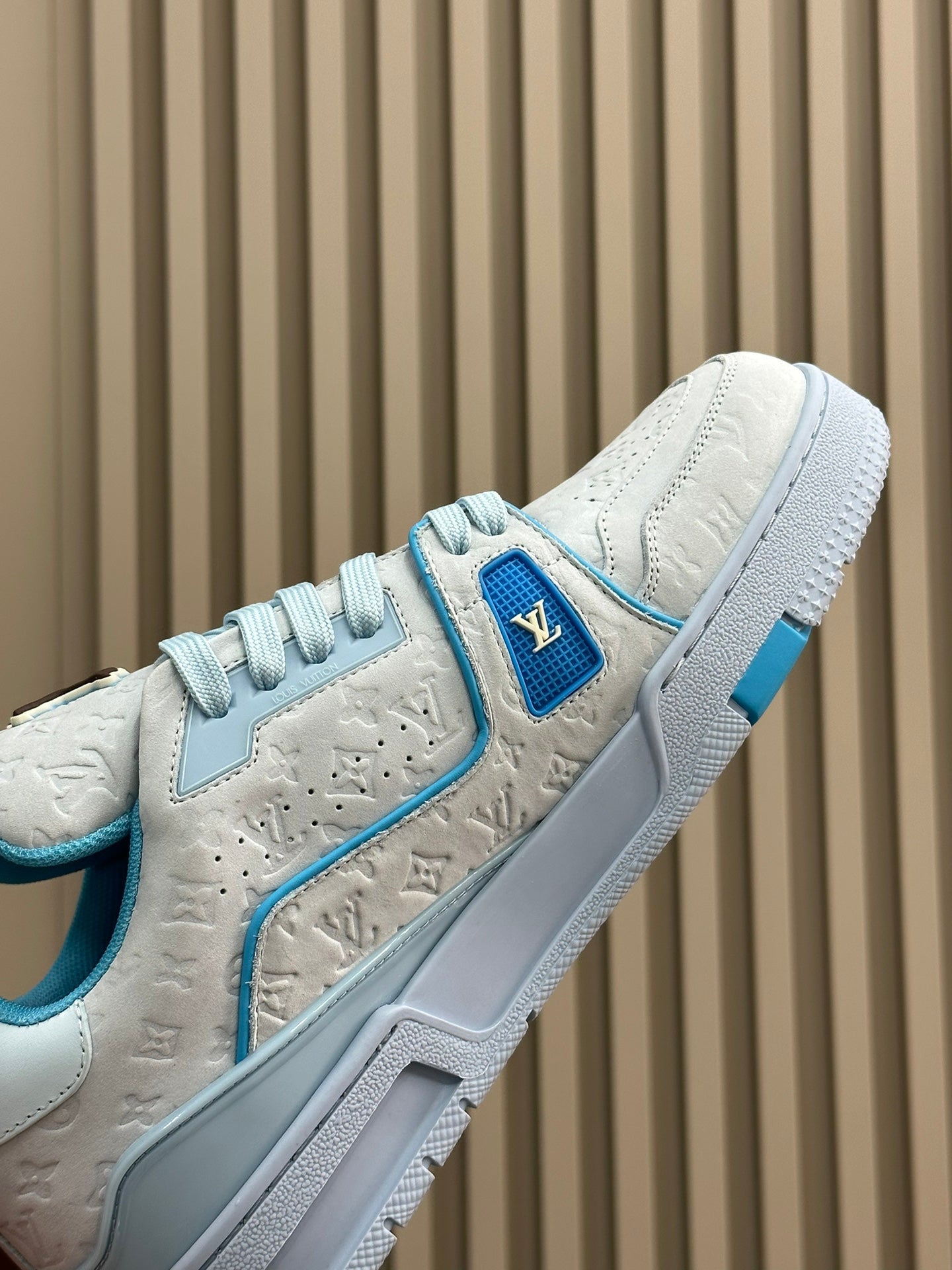 baskets 2024 défilé nouveau modèle