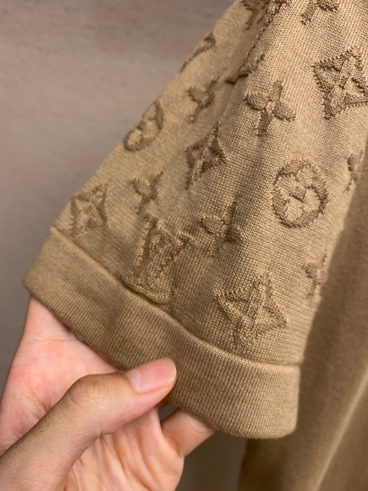 Jacquard-T-Shirt mit langen Ärmeln 