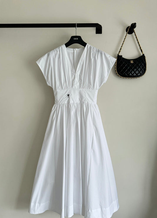 Robe jupe blanche cintrée