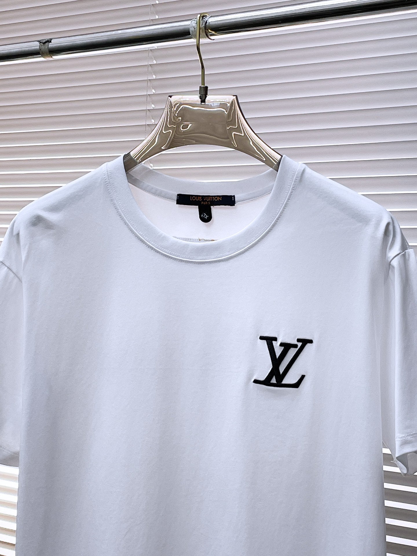 Hochwertiges Kurzarm-T-Shirt aus merzerisierter Baumwolle 