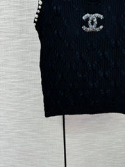 Pearl embellished light vest