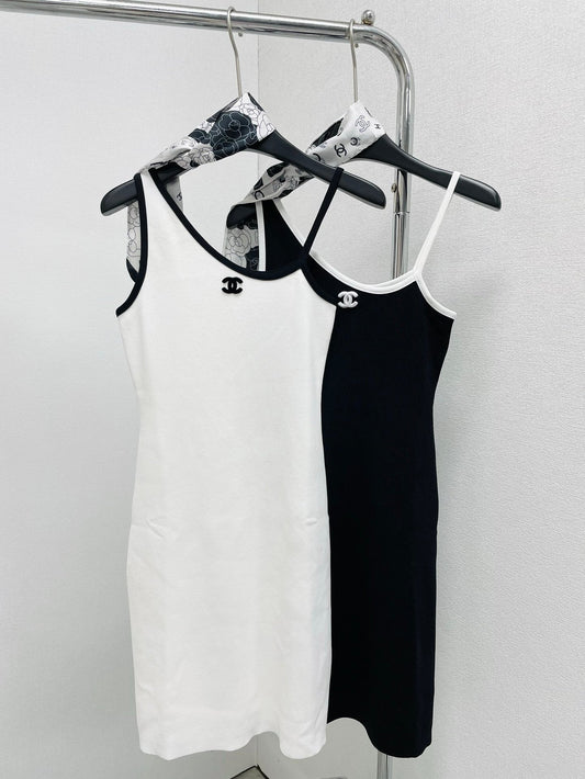 Off-Shoulder-Hosenträgerrock