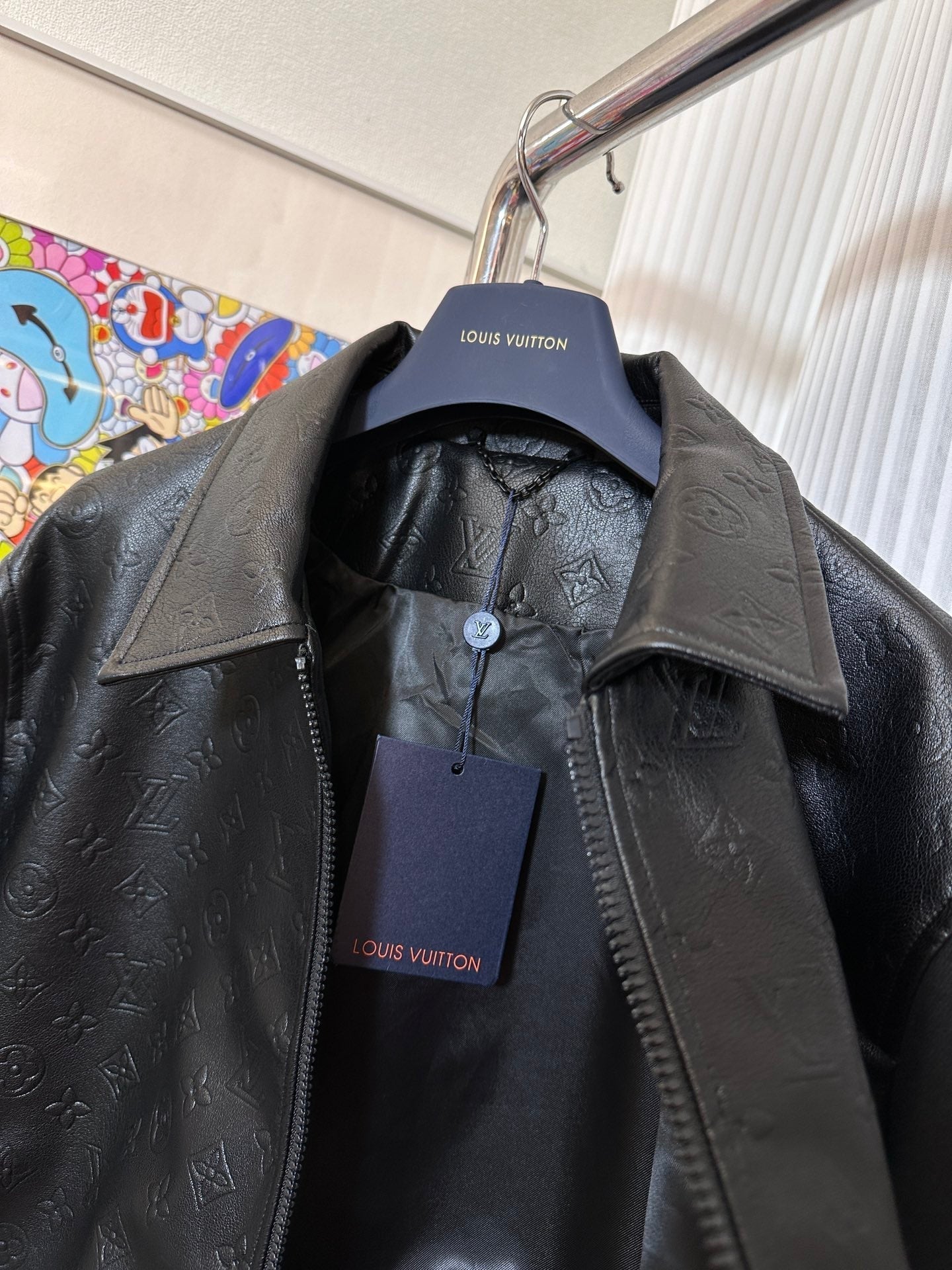 Langärmlige Jacke aus Leder mit Einsätzen