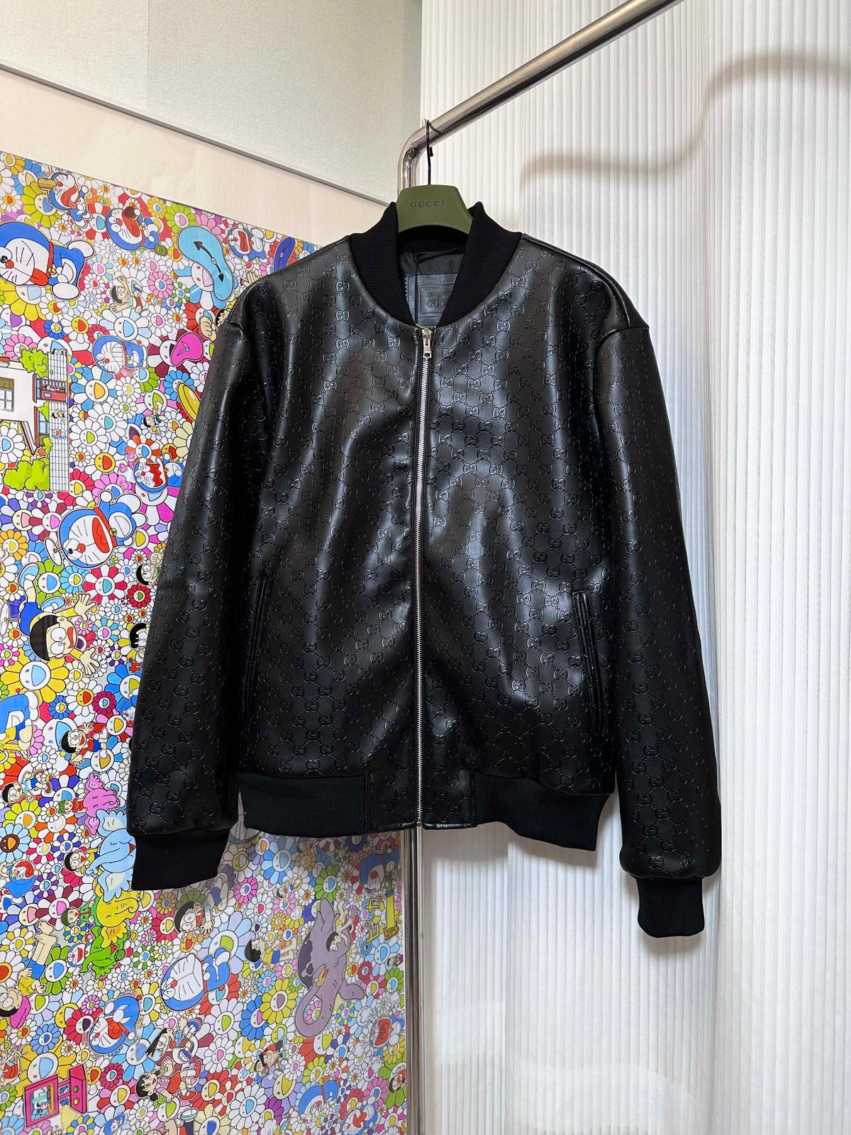 veste en cuir à fleurs g