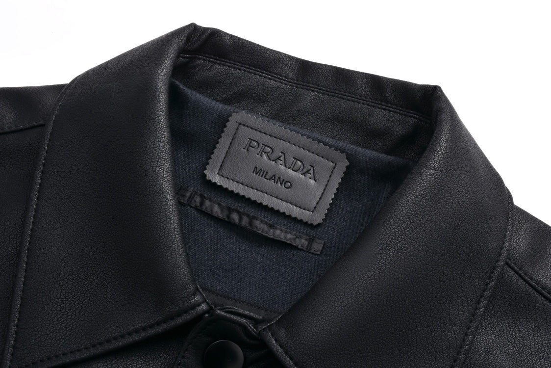 Veste triangulaire en cuir d'agneau