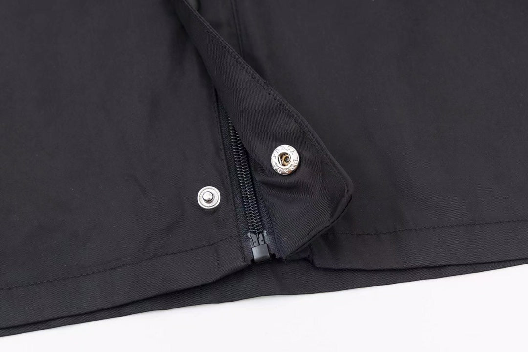 veste légère à logo triangulaire