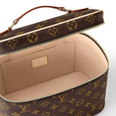 Cosmetic bag