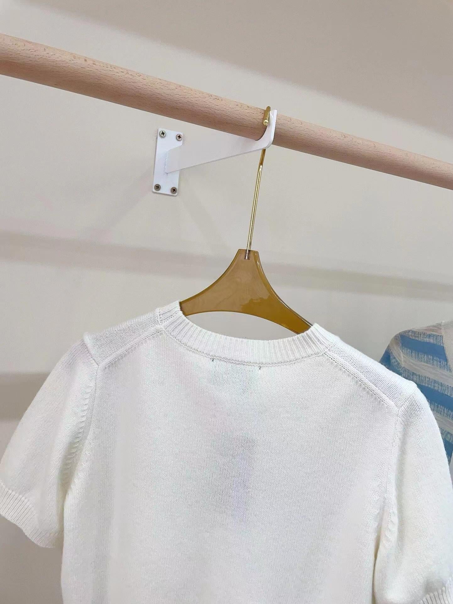 PRD neues Buchstabenlogo gehäkelt