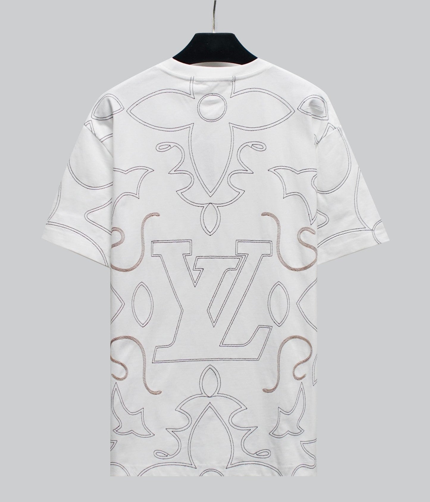 Linienbuchstabenstickerei 