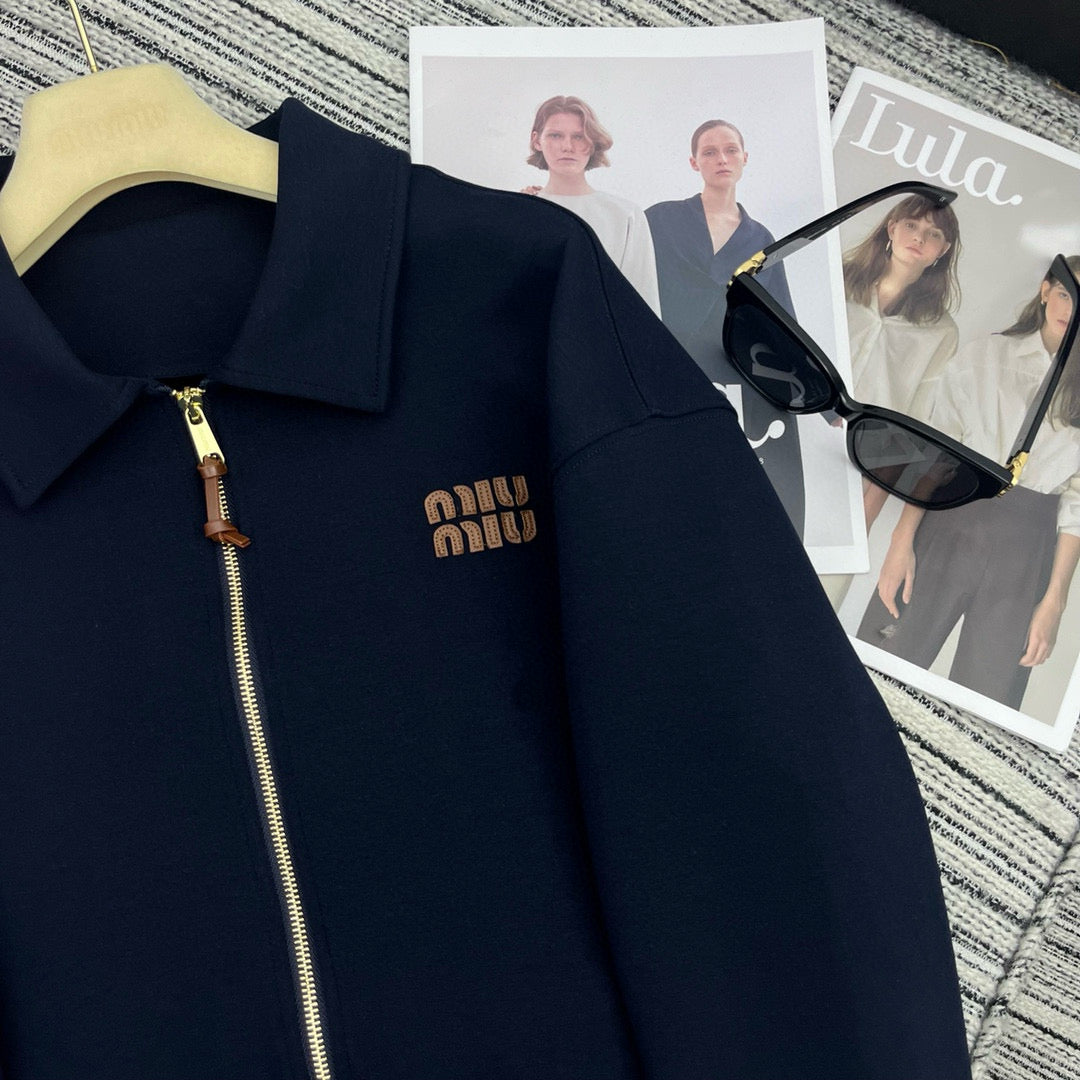 Neuer lässiger Revers-Rockanzug