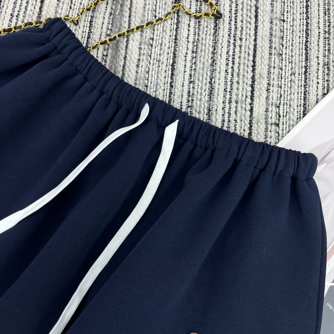 Neuer lässiger Revers-Rockanzug