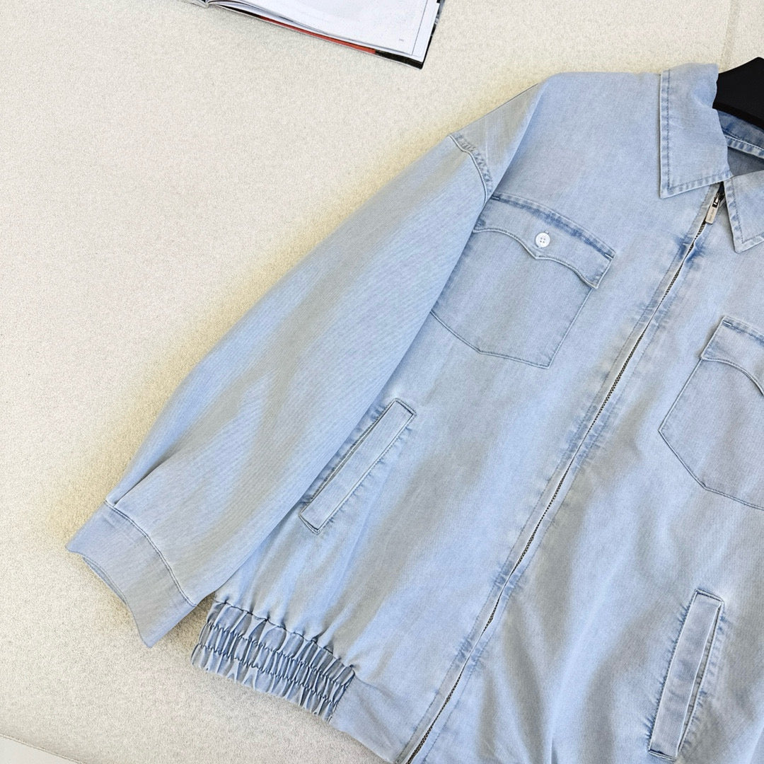 Jeansjacke mit lässigem Faltenrock