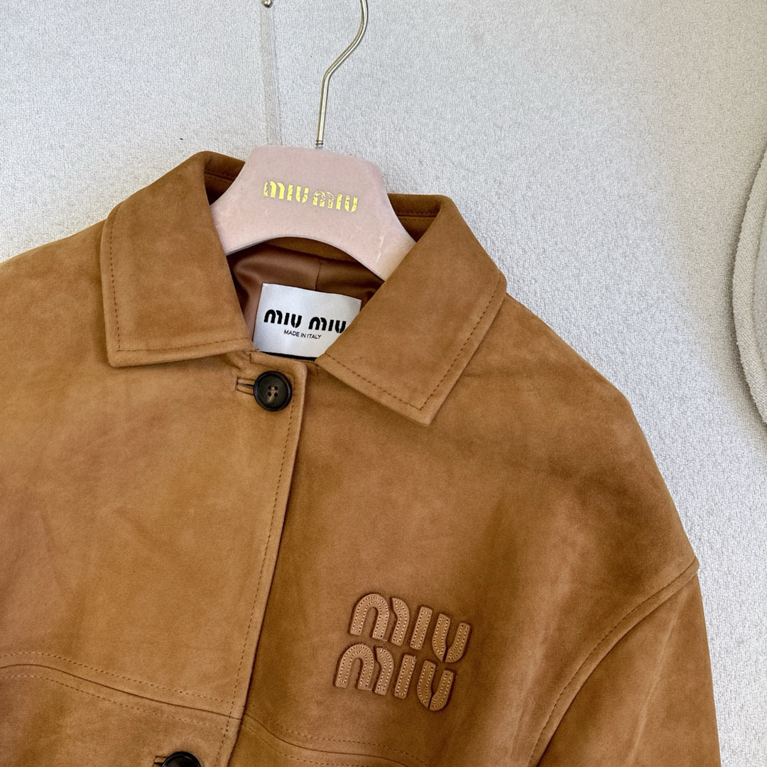 Literarische Maillard-Jacke im Retro-College-Stil