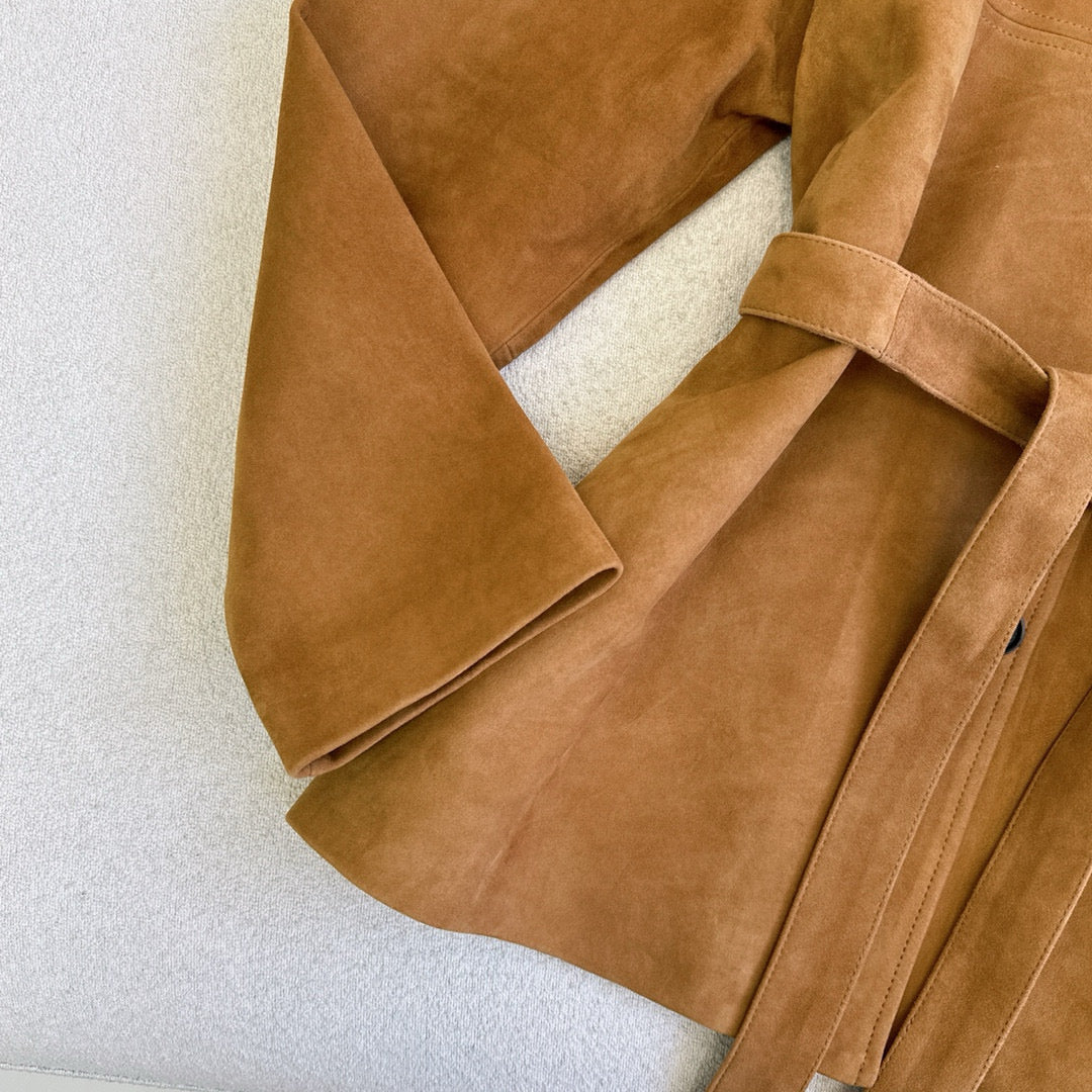 Literarische Maillard-Jacke im Retro-College-Stil