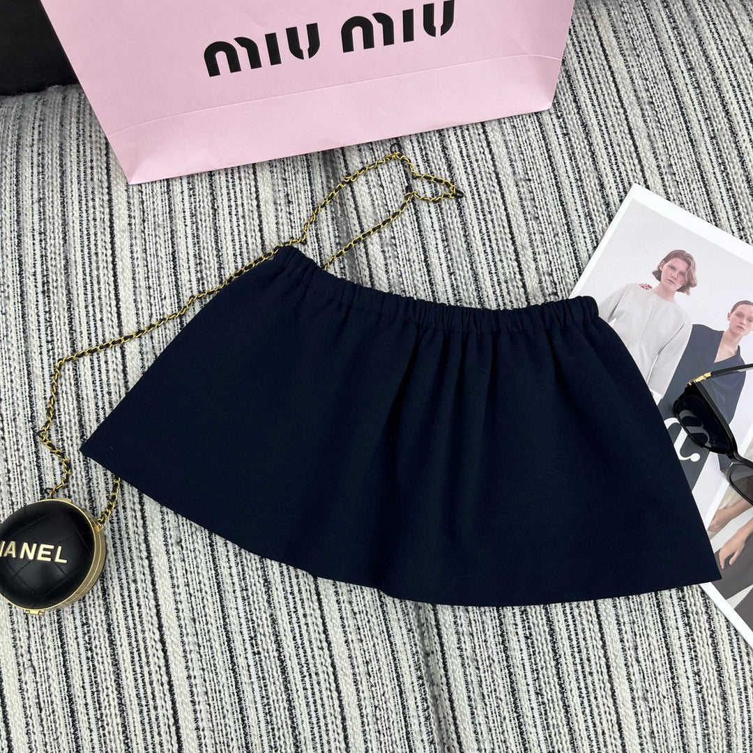 Neuer lässiger Revers-Rockanzug