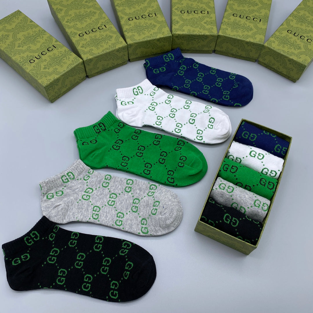Grüne Socken mit Logo-Print