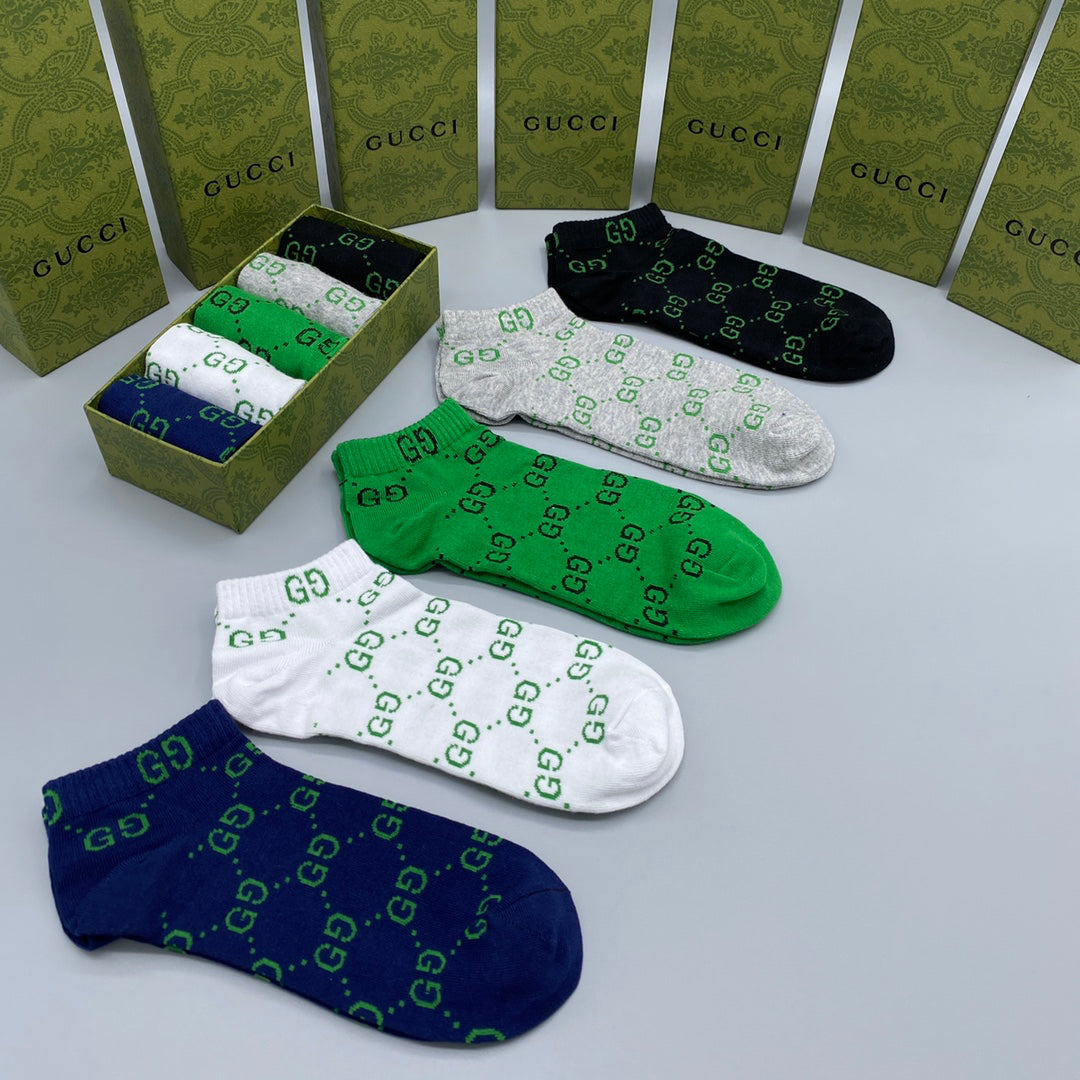 Grüne Socken mit Logo-Print