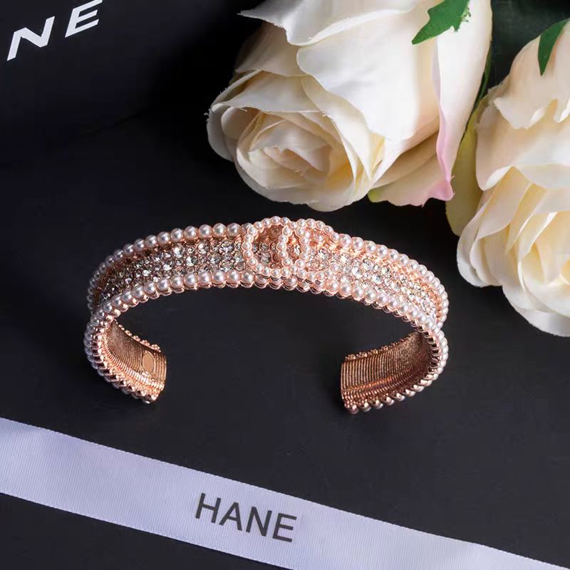 Neue Stern-Diamantkette