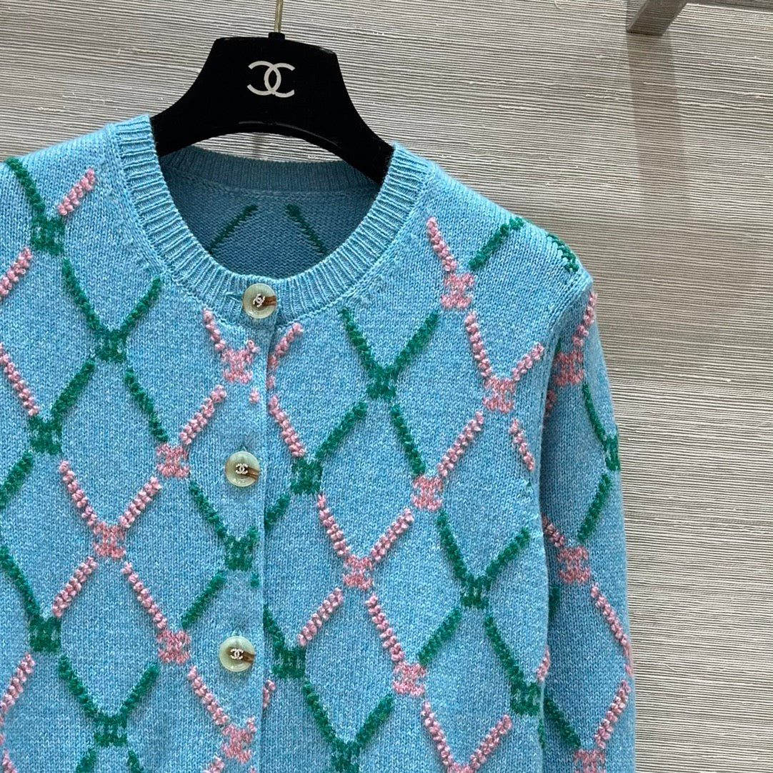 Königsblaue Strickjacke