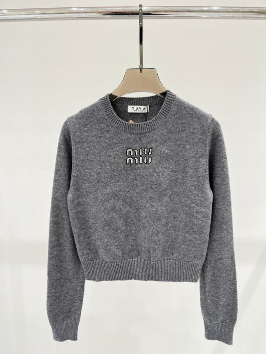 Pullover mit Strass-Stickerei