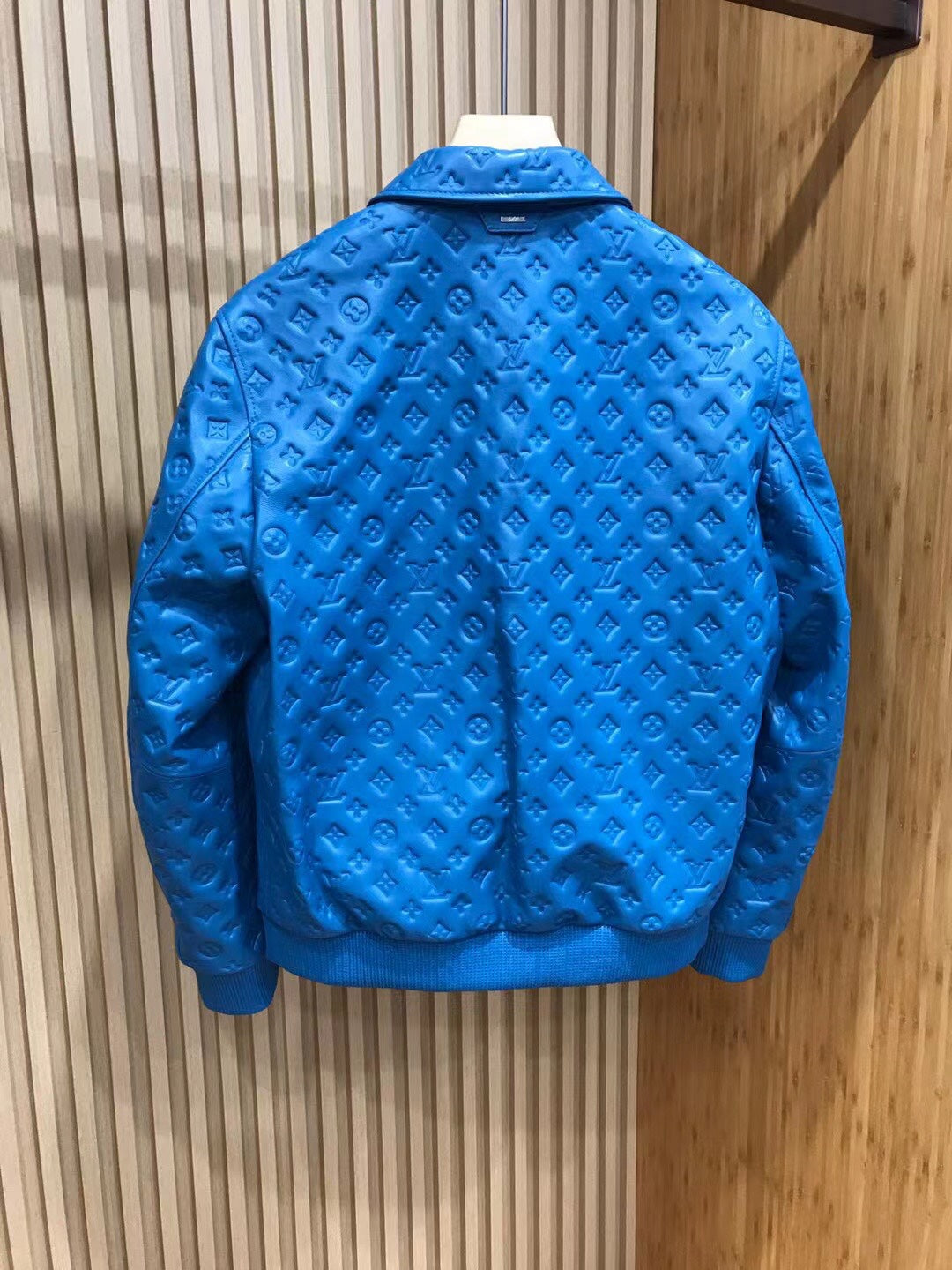 Hochwertige geprägte Schaffelljacke 