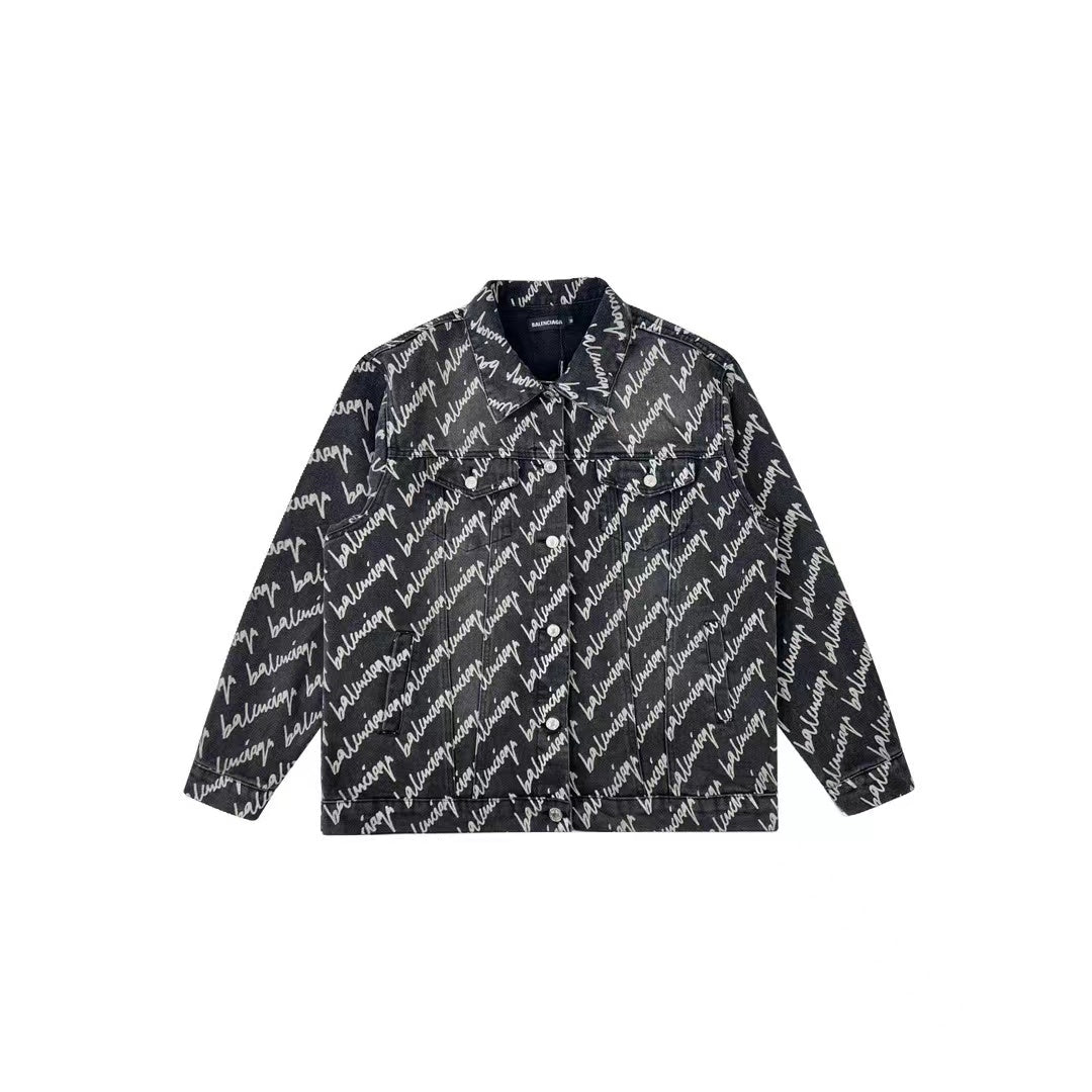 Robuste, gewaschene Jeansjacke mit Allover-Logodruck