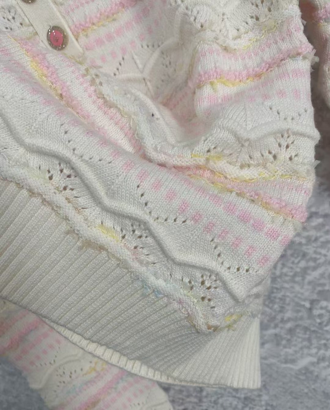 Neues Muster gestrickter Polokragen mit langen Ärmeln