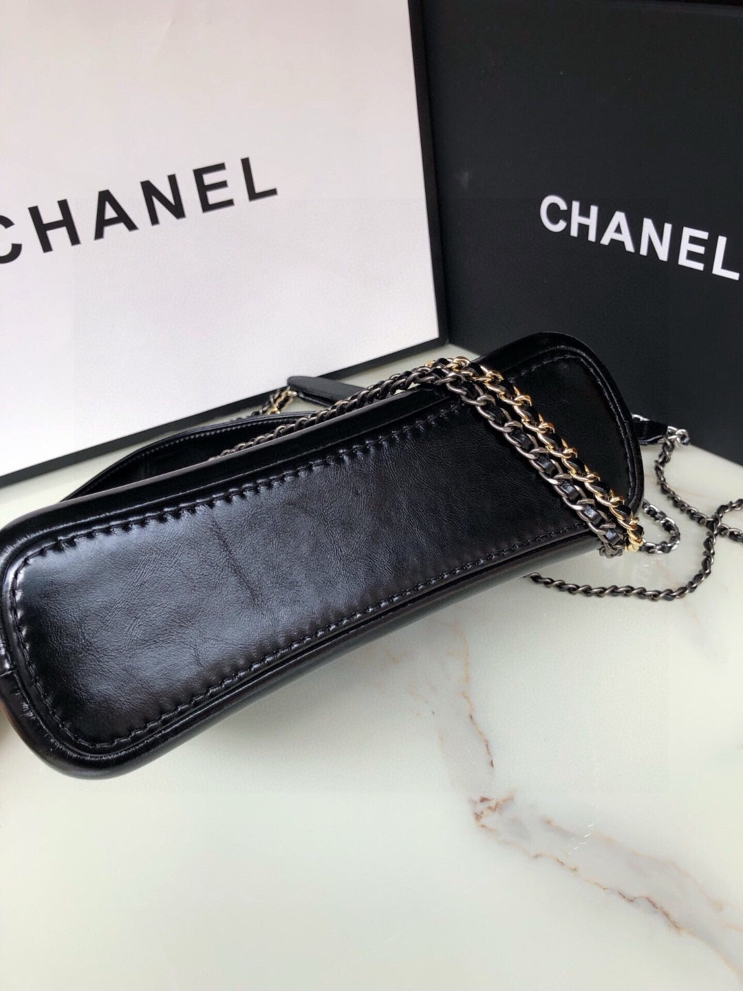 Hobo-Tasche mit Schultergurt