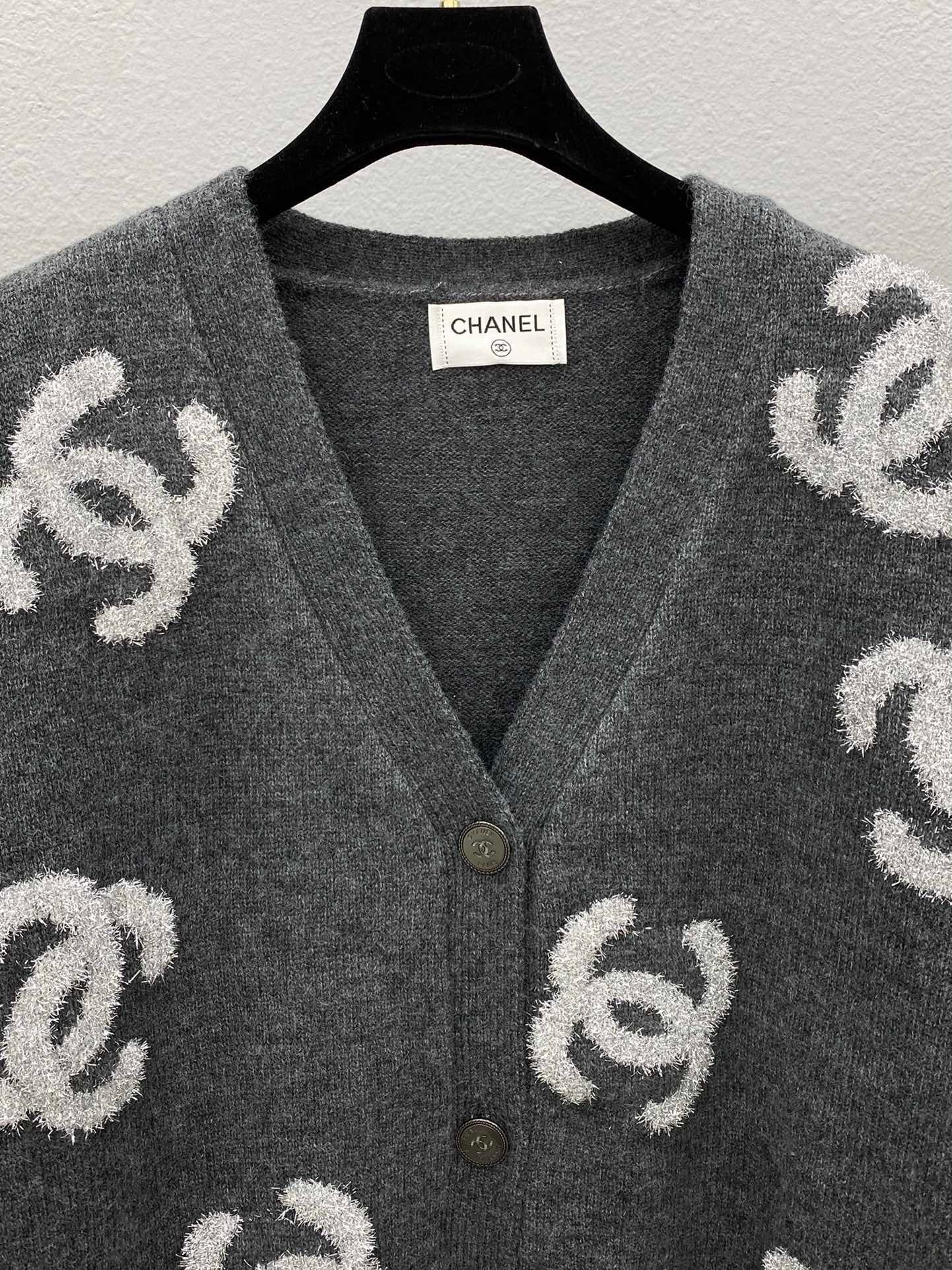 Schwerindustrie-Stickerei-Logo-Stricken