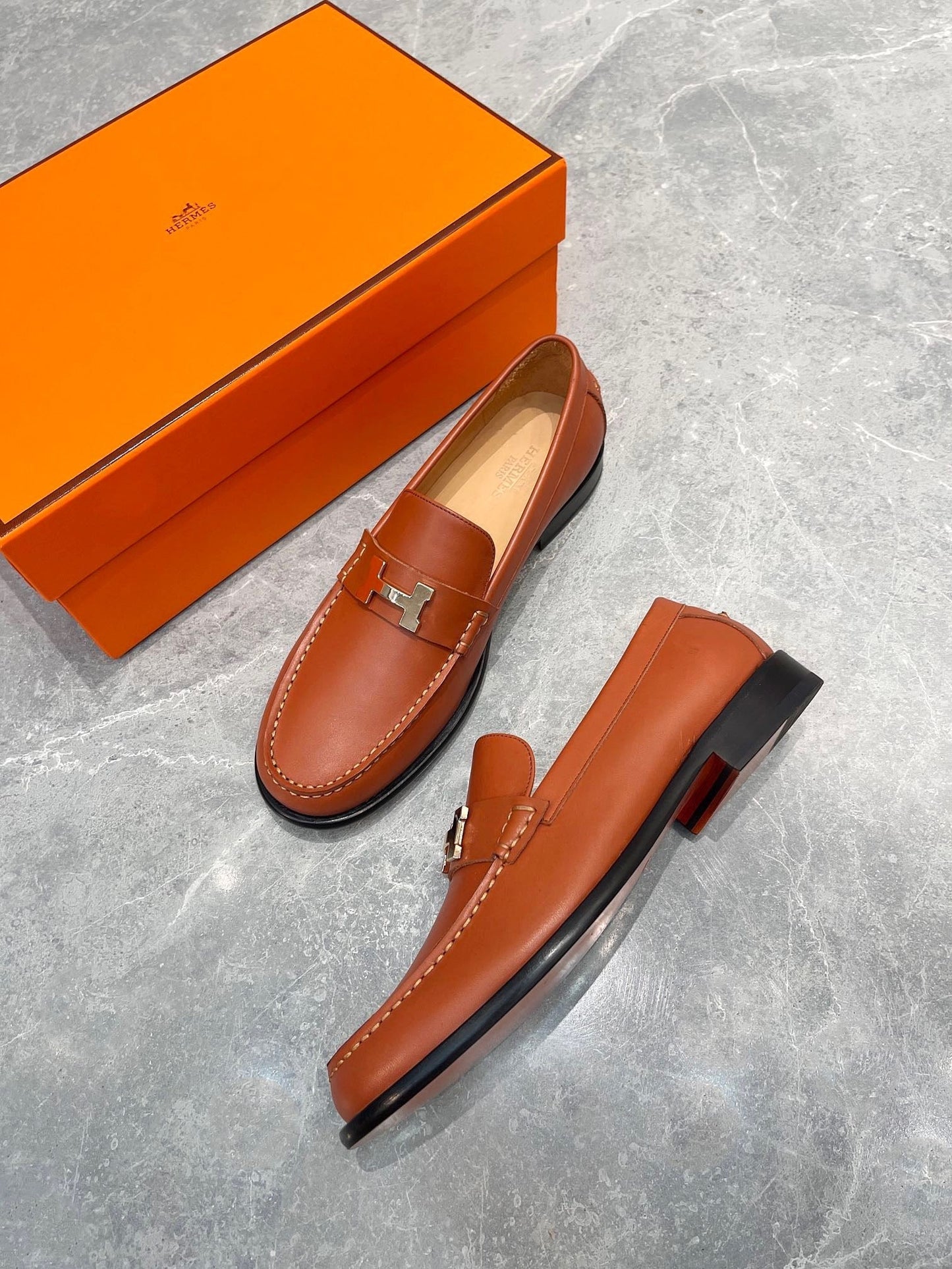 Freizeitschuhe aus Leder für Pferde