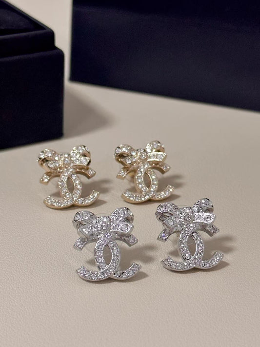 Nouvelles boucles d'oreilles en diamant avec nœud