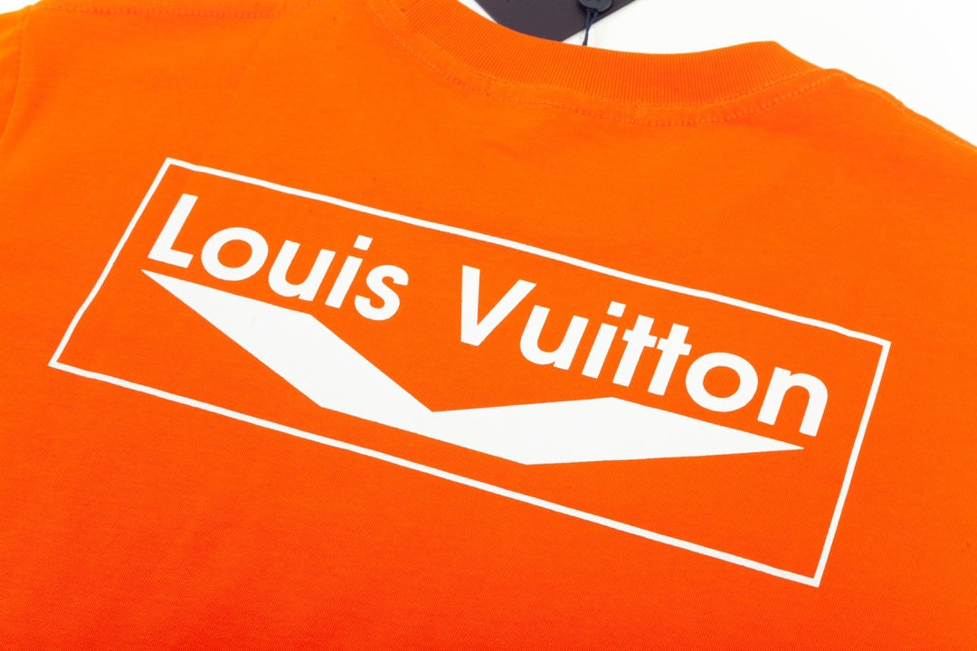 Ski-Serie unregelmäßige Buchstaben Kurzarm-T-Shirt