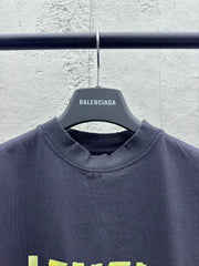 T-shirt avec ruban de masquage