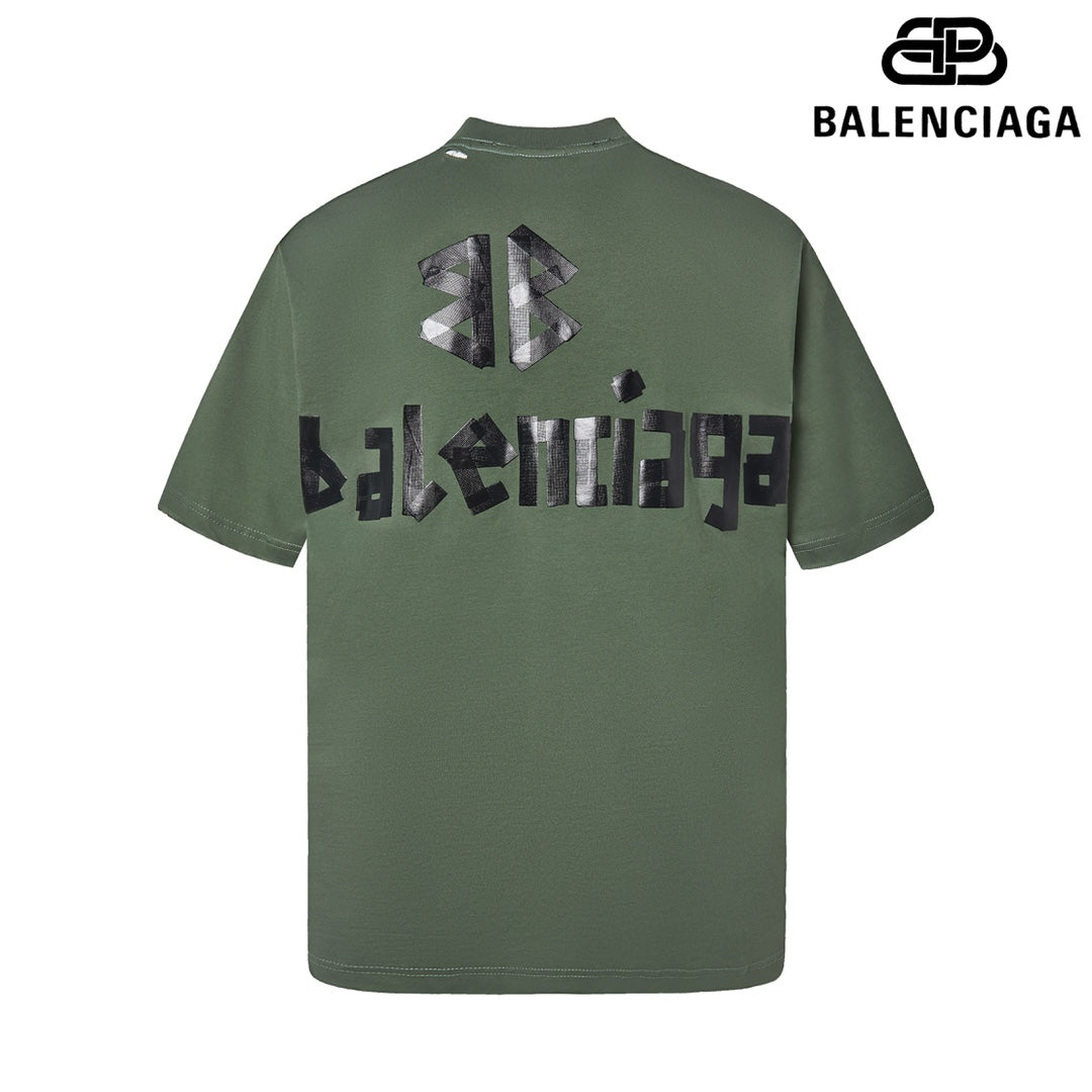 T-shirt avec ruban de masquage