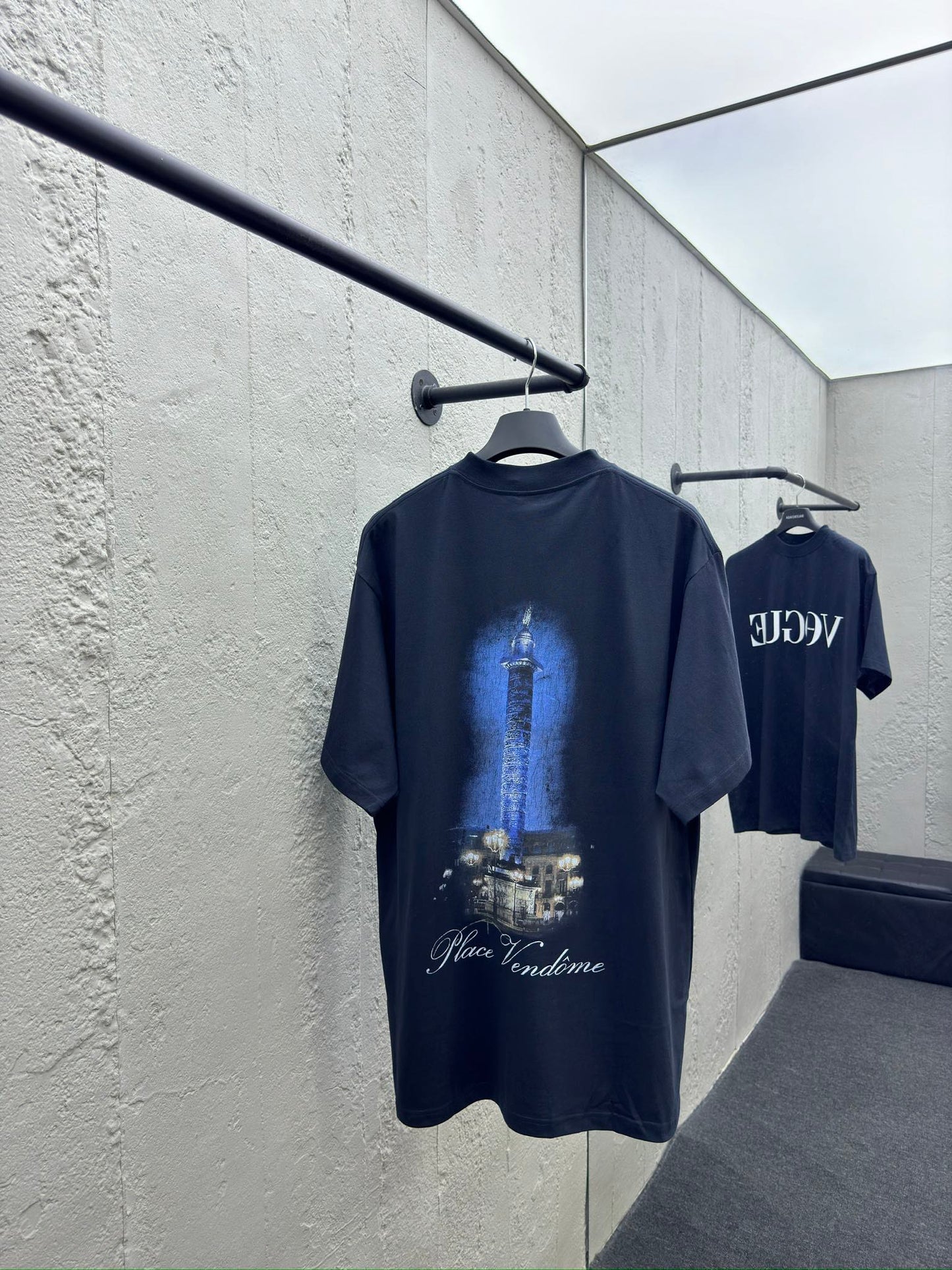 Manches courtes à imprimé phare Vogue