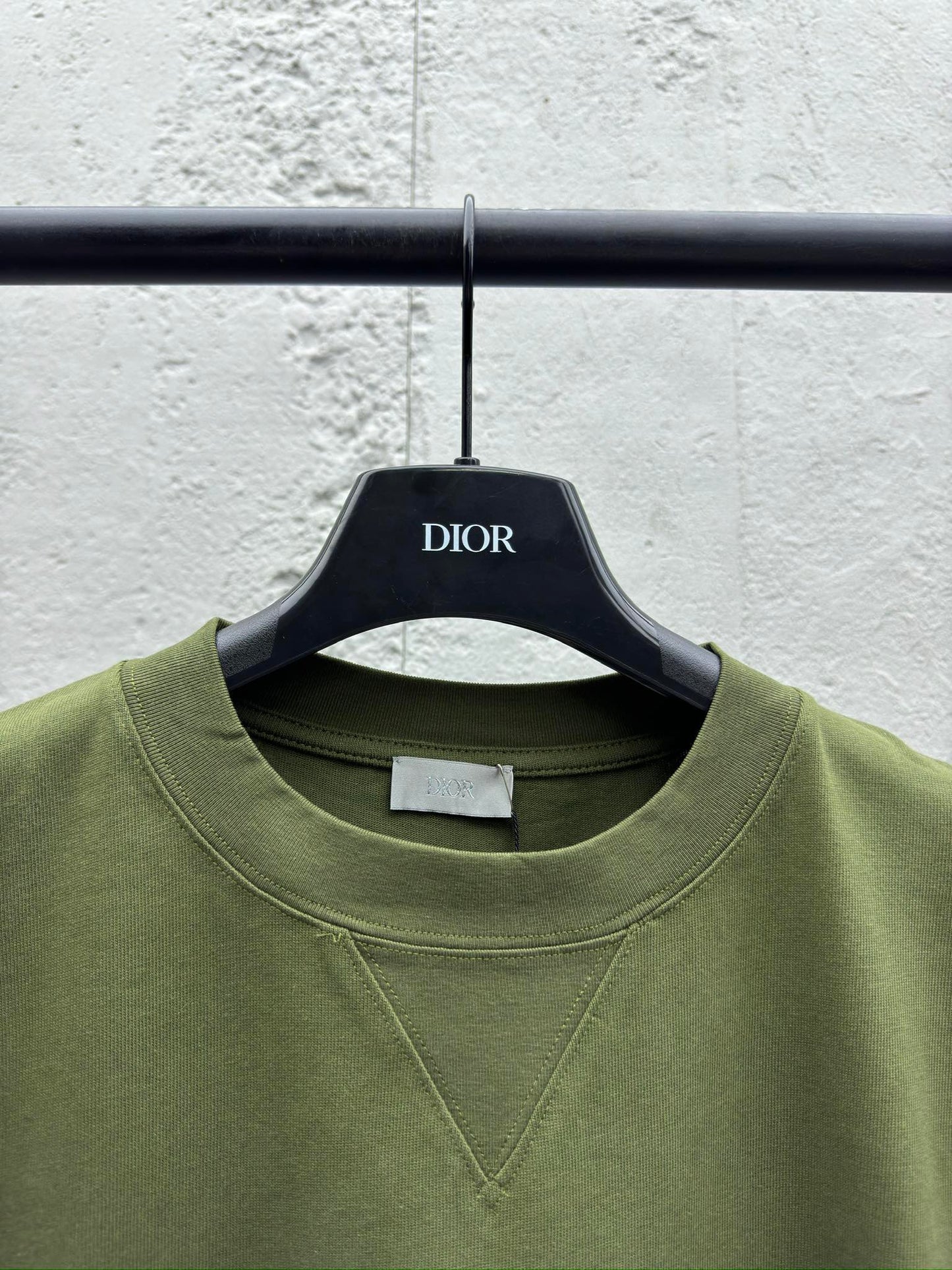 Manches courtes avec logo brodé hydrosoluble