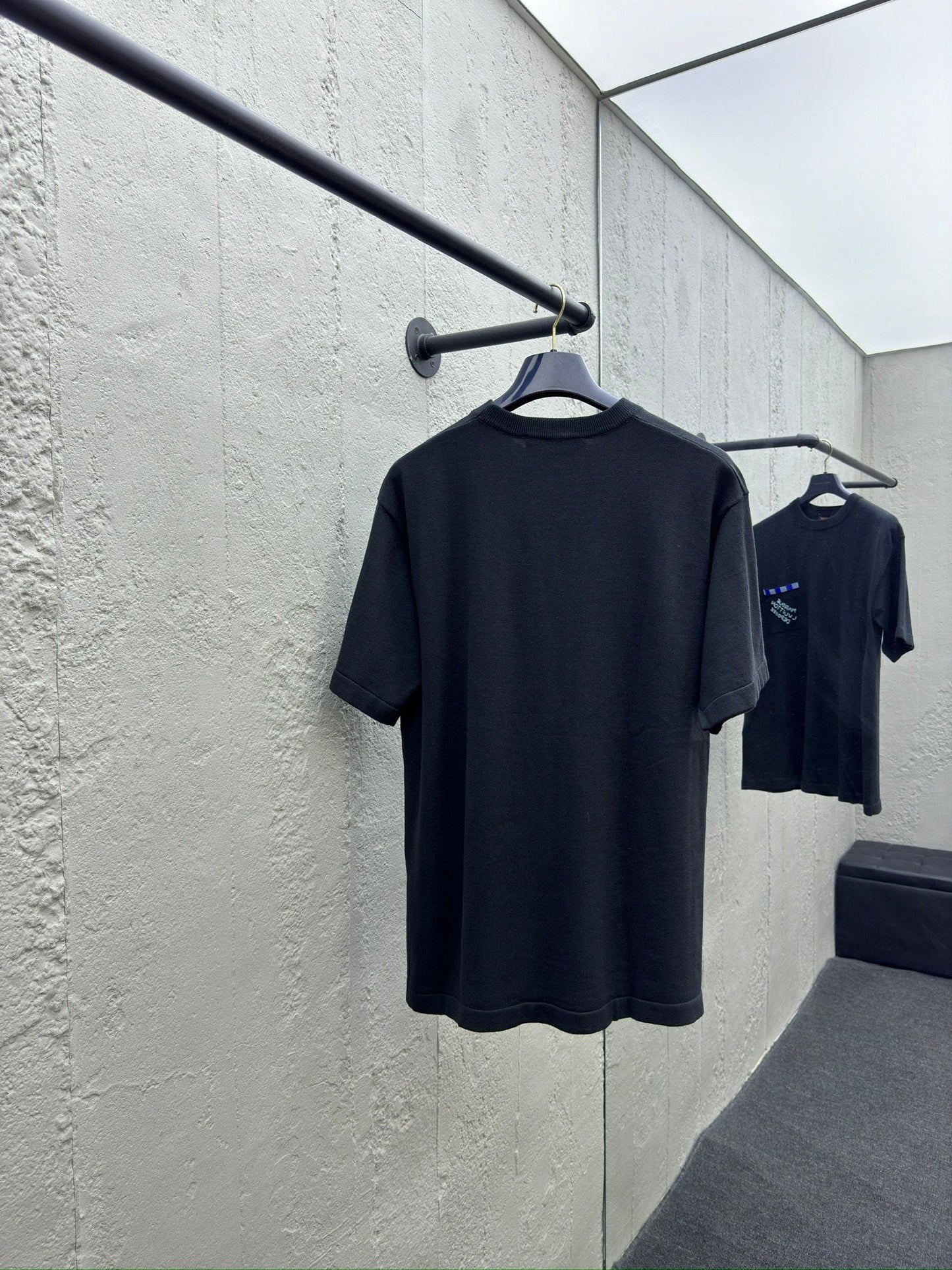 poche poitrine brodée de perles manches courtes