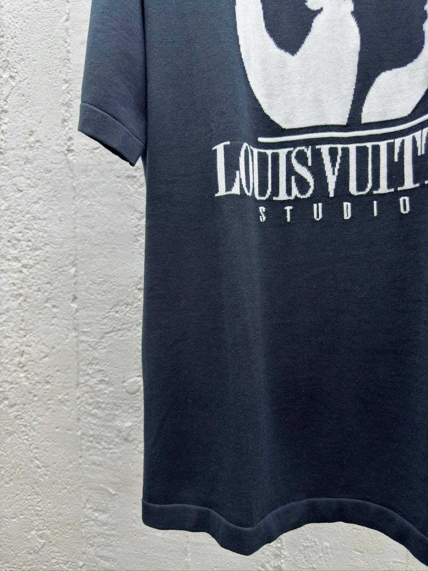 Portrait noir et blanc manches courtes