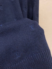 Pullover mit Rundhalsausschnitt und kleinem Logo-Stickerei 