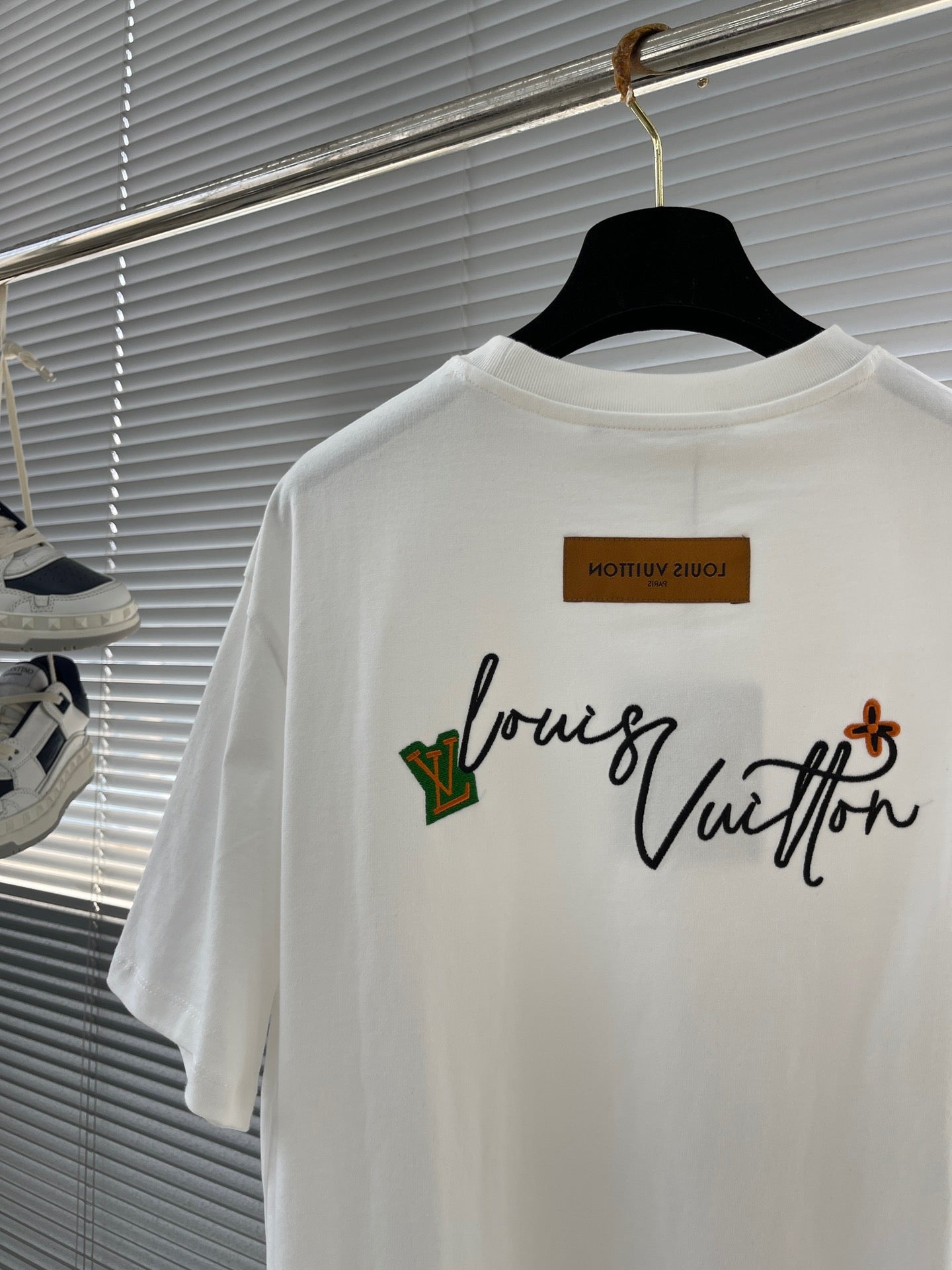 Hemd mit Logo auf der Brust