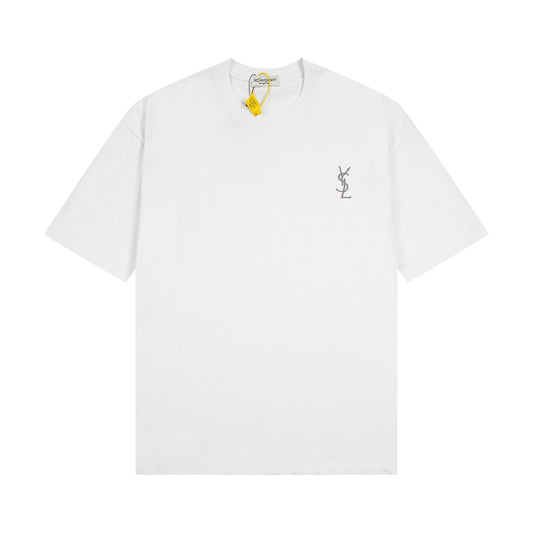 T-Shirt mit Rundhalsausschnitt und Stickerei auf der Brust 