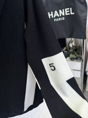 Colorblock hooded sweater