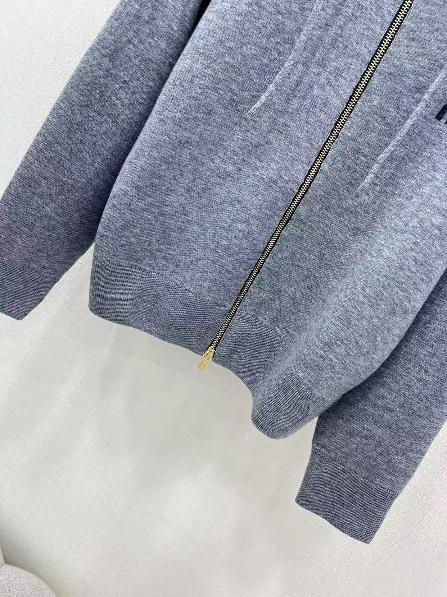 Cardigan en cachemire à double zip en maille jacquard