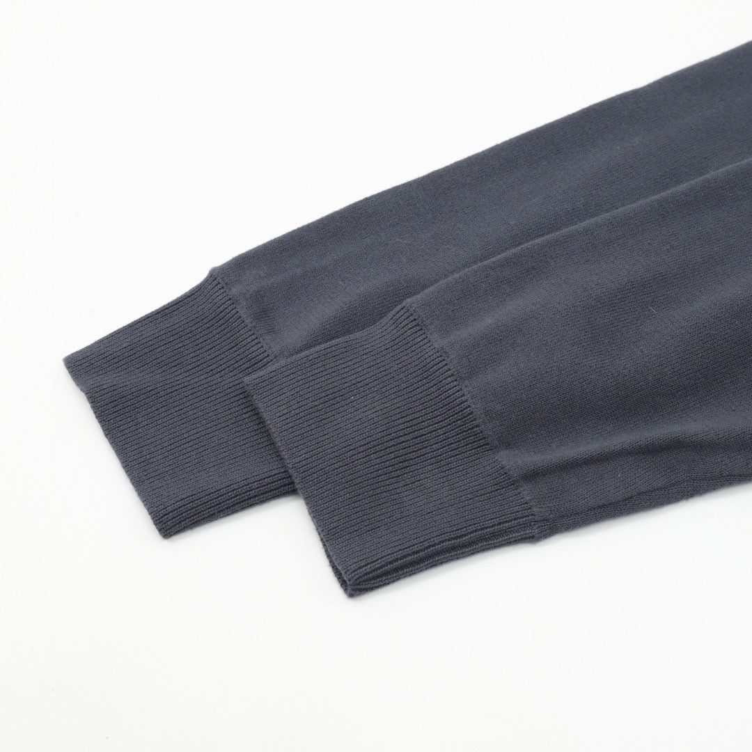 Rundhalspullover mit Sternenhimmel-Farbverlauf und Volldruck 