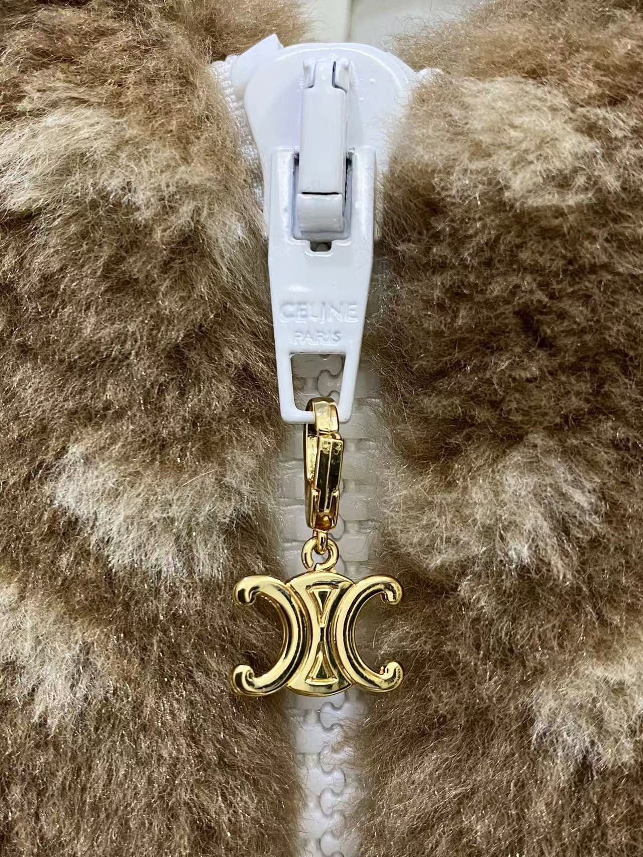 Warme Plüsch-Kapuzenjacke mit Jacquardmuster