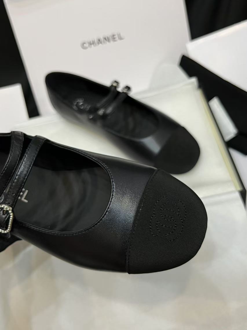 Chaussures Mary Jane à double boutonnage