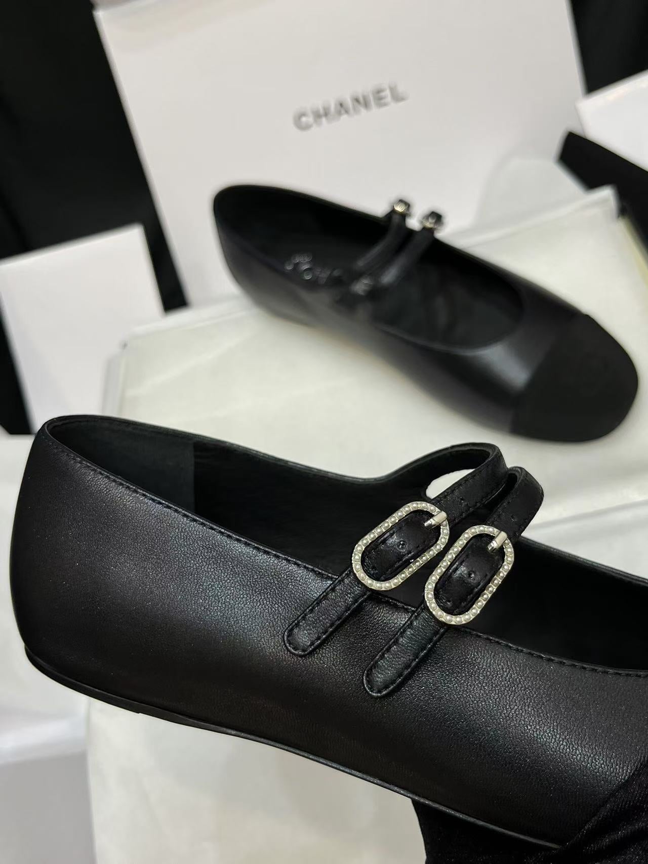 Chaussures Mary Jane à double boutonnage